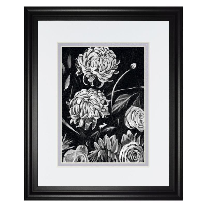 Art mural Enchanted Bloom II - 34 po x 40 po - cadre noir