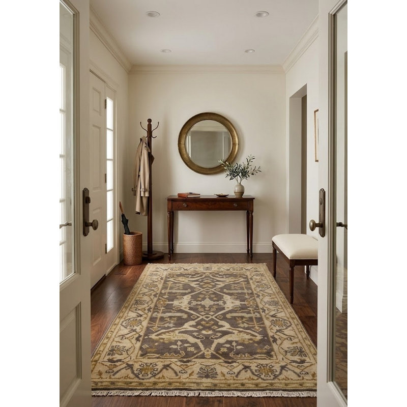 Tapis floral gris en laine noué à la main 4 pi x 5 pi 11 po Arul