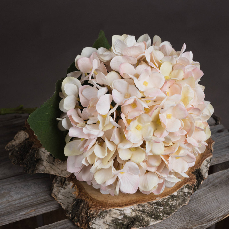 Anastasija Arrangement, 42 cm H x 18 cm W x 18 cm D, Pink