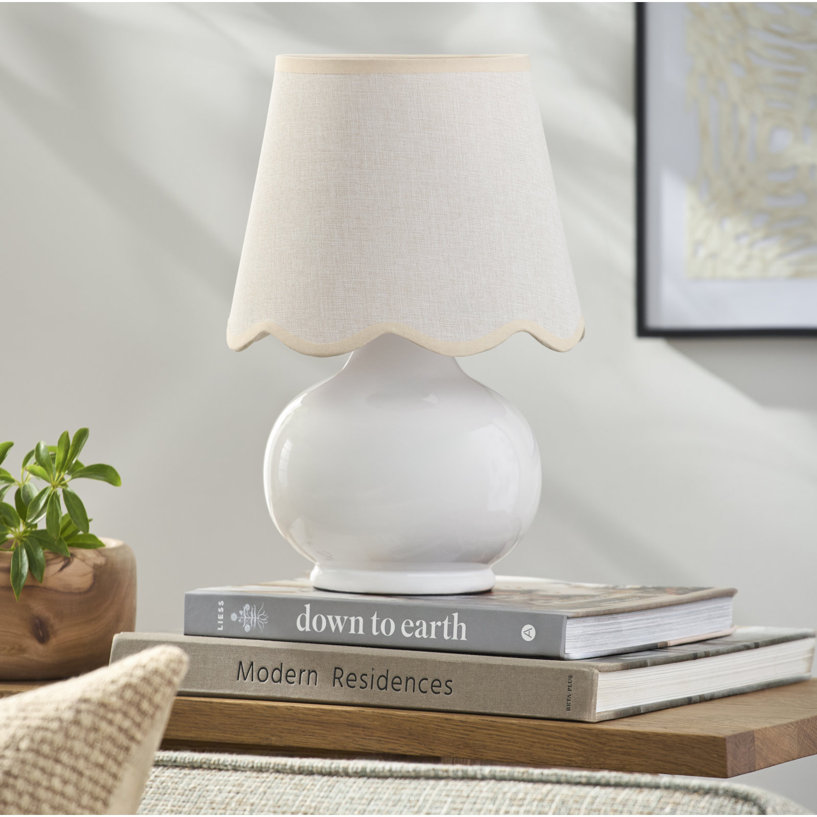 Momsen Ceramic Bedside Lamp, Cream, High Gloss White