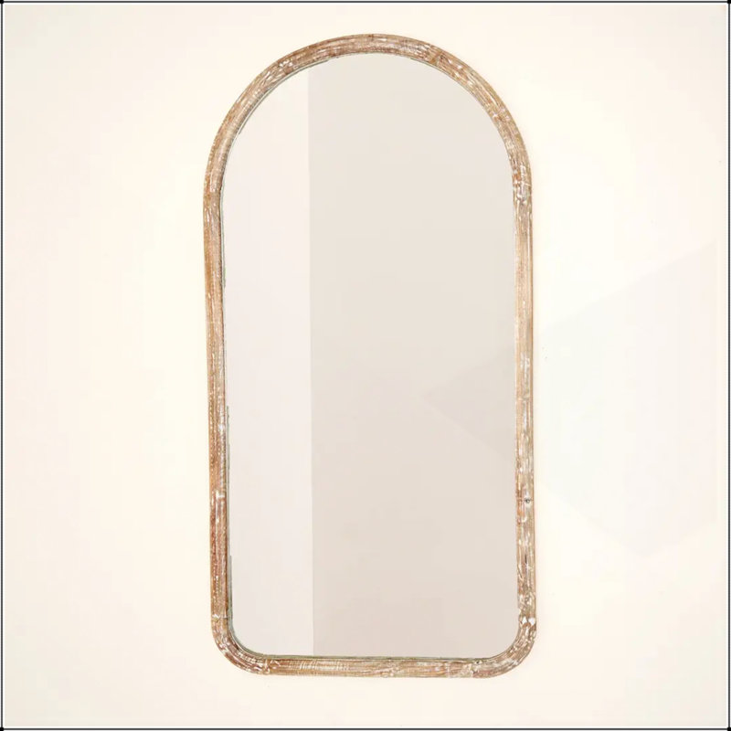 Miroir mural arqué pleine longueur avec cadre en bois de manguier pour une décoration intérieure améliorée et une extension de l'espace visuel
