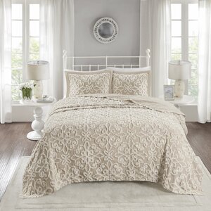 https://assets.wfcdn.com/im/62032211/resize-h300-w300%5Ecompr-r85/1147/114798138/Emberly+Tufted+100%25+Cotton+Sateen+Coverlet+Set+in+Farmhouse+Style.jpg