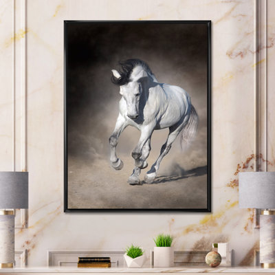 «White Horse With Long Manes Run Galop On Desert», peinture sur toile