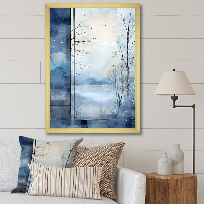 «White and Blue Winter Forest Collage VI», art mural paysage d'hiver, Cadre doré simple, H 44 po x l 34 po x P 1,5 po