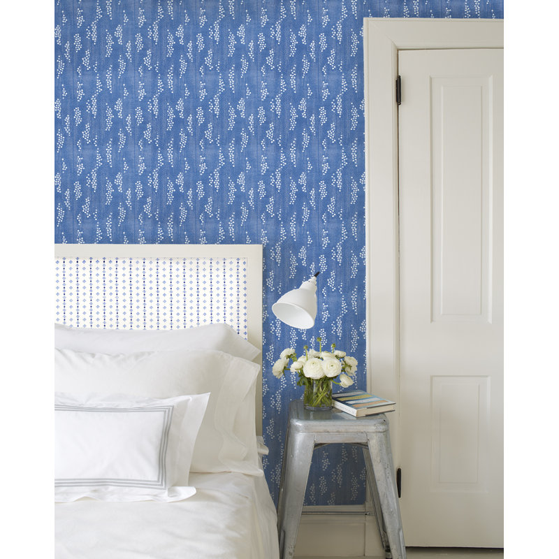 Taki Floral Wallpaper, Moonstone