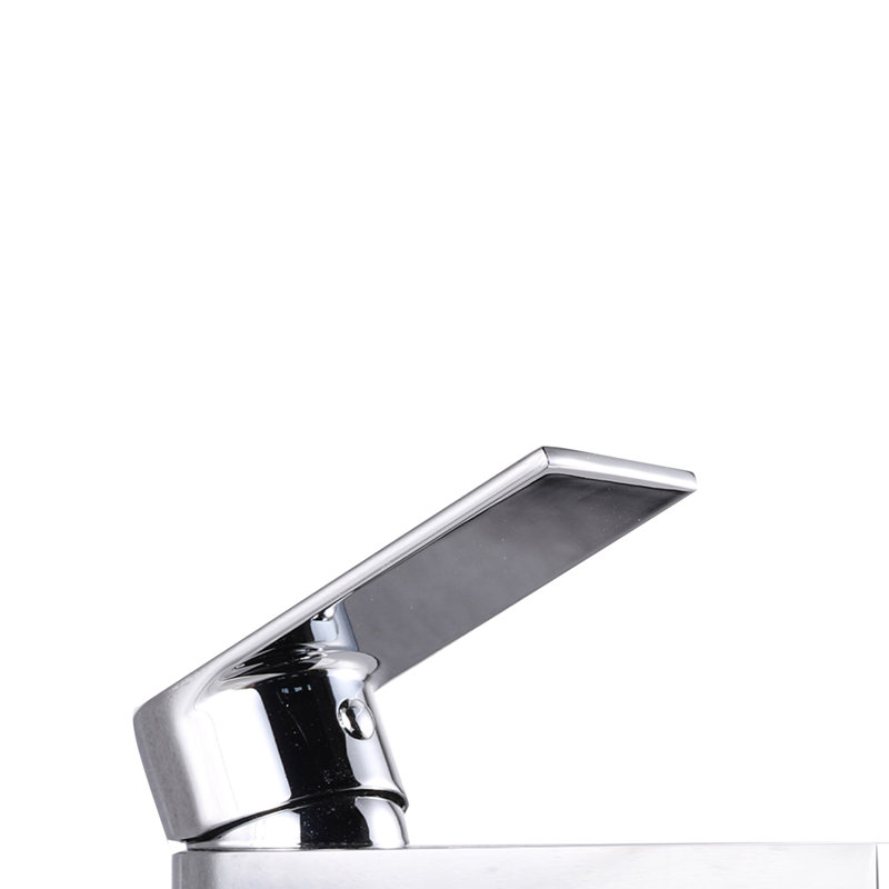 Single-Hole Single-handle Bathroom Faucet, Chrome