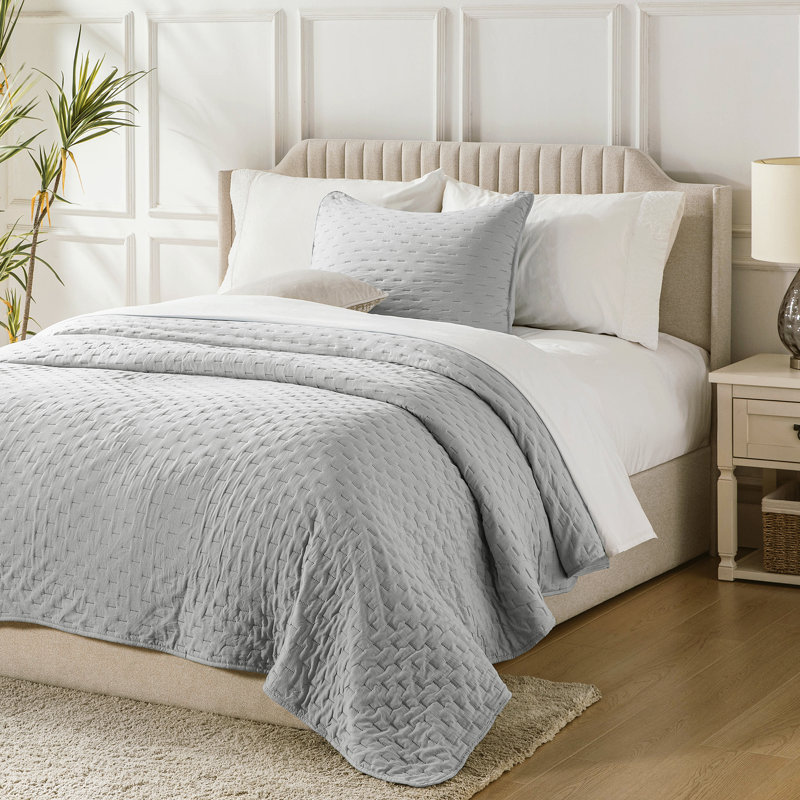 Polyester Quilt Set, Light Gray, Queen Quilt + 2 Pillowcases