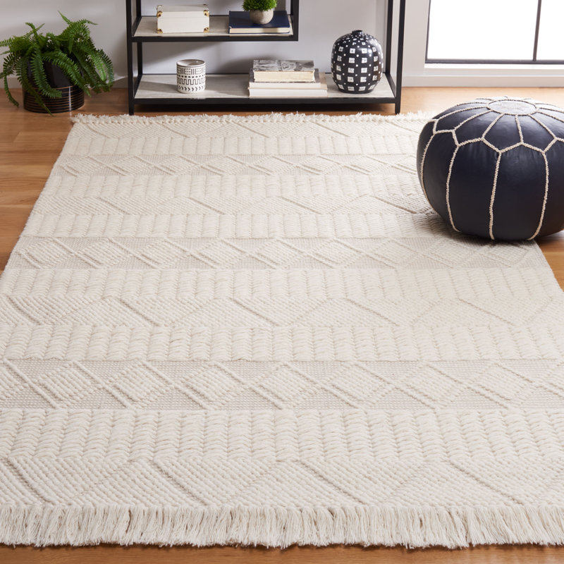 Jaylenne Hand Woven Wool Geometric Rug, Rectangle 5' x 8'