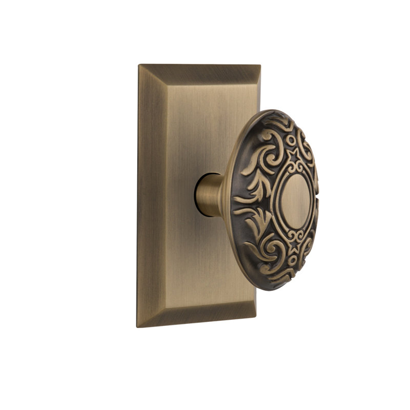 Studio Plate with Victorian Door Knob, Antique Brass, 2-3/4”