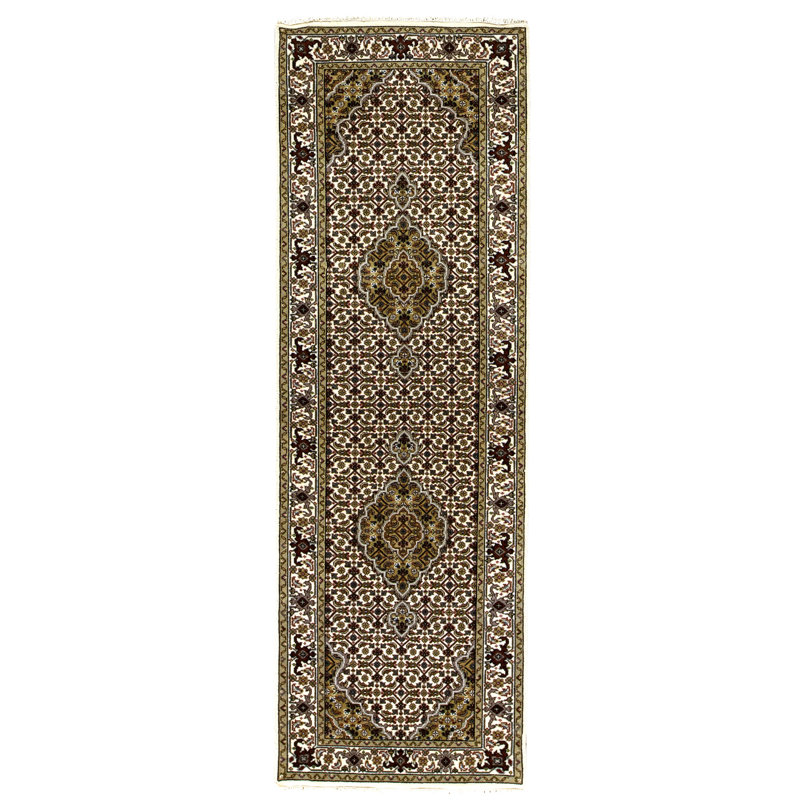 Hand Knotted Oriental Area Rug in Cream