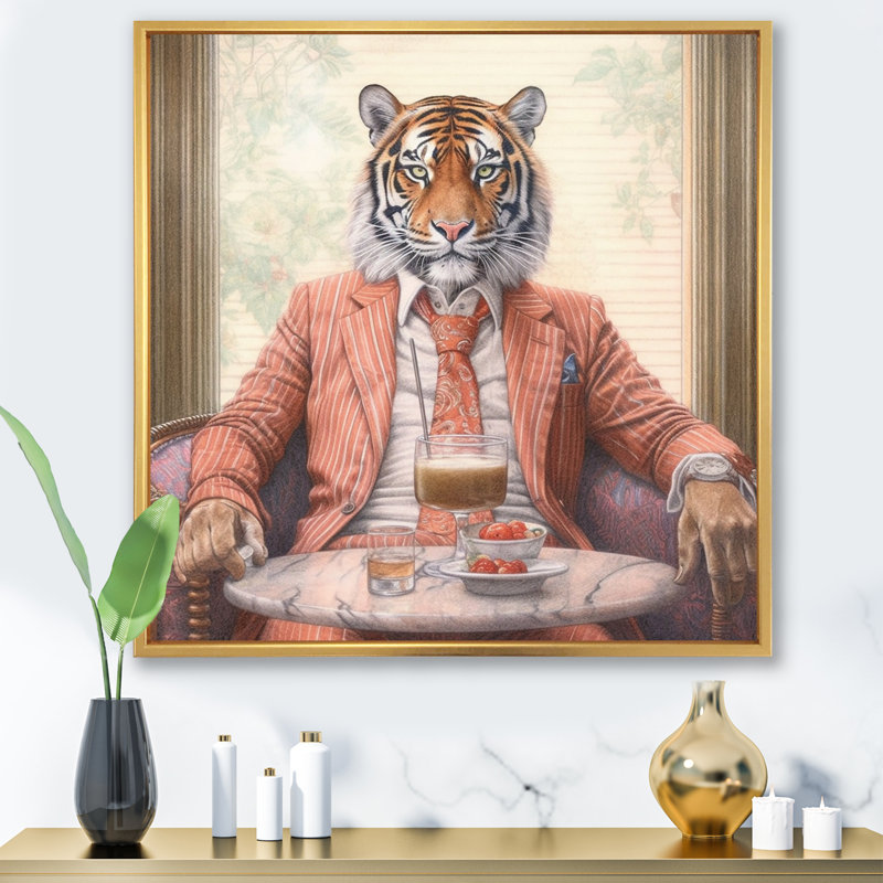 Tigre ayant une boisson I - Animal ayant une boisson, impression sur toile, H 24 po x l 24 po x P 1 po, Cadre flottant doré