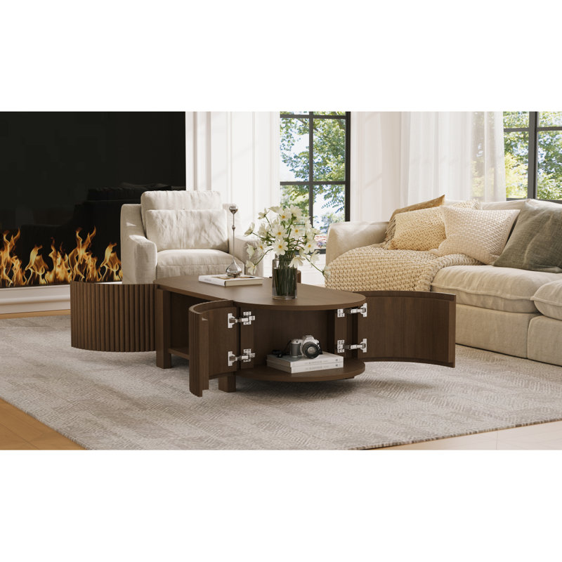 Table basse ovale cannelée avec rangement pour le salon, bois d'hévéa massif, 1 tablette et 2 portes de rangement ouvertes, noyer, 47 po