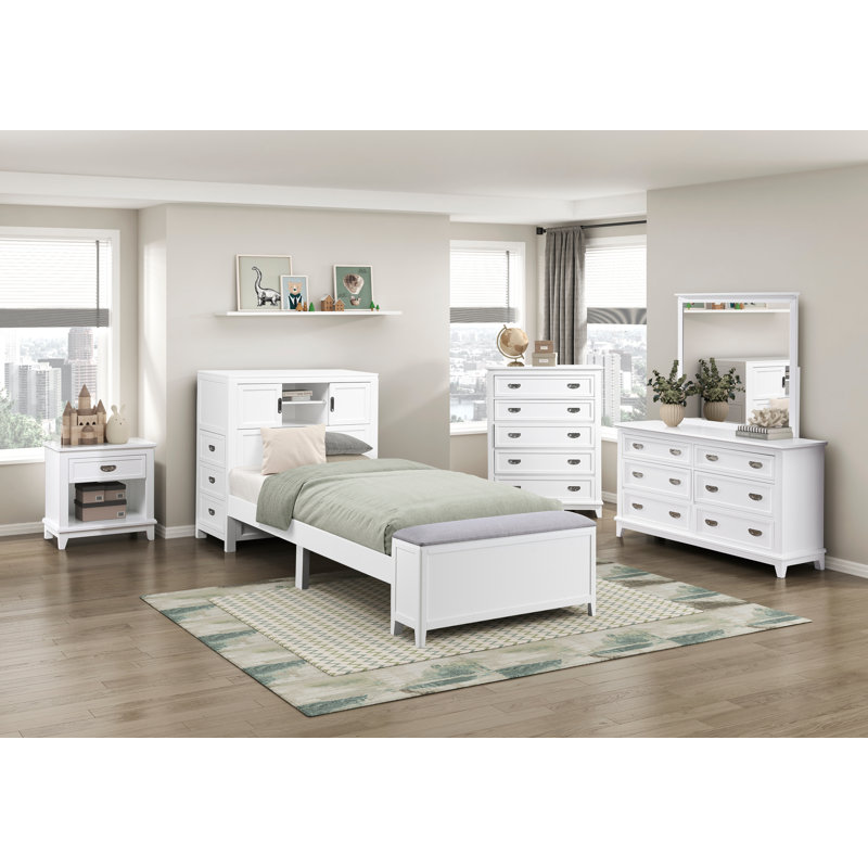 Inderpreet 3 Piece Bedroom Set