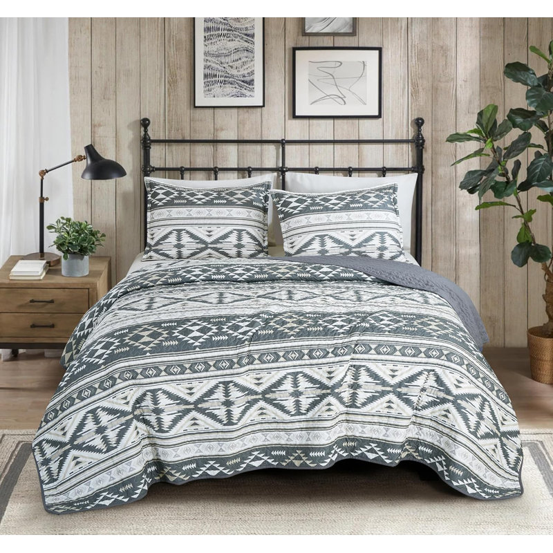 Remy Southwestern Geometric Microfiber Quilt Set, King Quilt + 2 King Shams