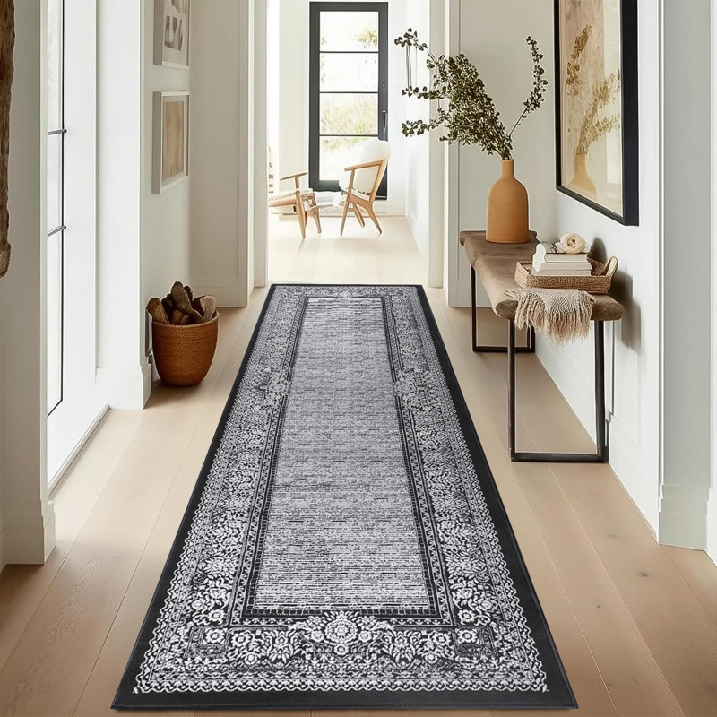 Tapis transitionnel à bordure noire Marissa Collection, Tapis de couloir 2 pi 6 po x 7 pi 7 po