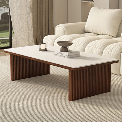Table rectangulaire simple en bois massif