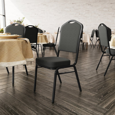 Chaise de banquet empilable Oliverson