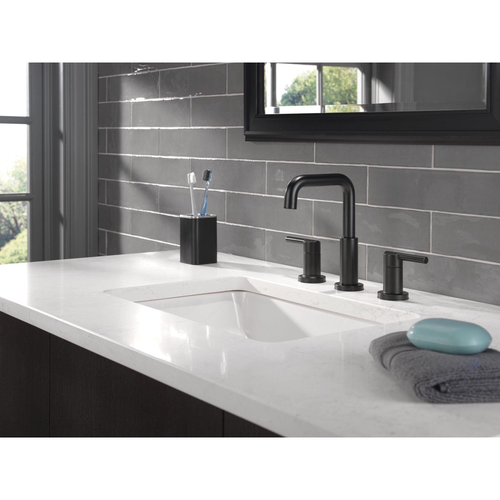 Nicoli Widespread Bathroom Faucet 3 Hole, 2-handle Bathroom Sink Faucet, Matte Black