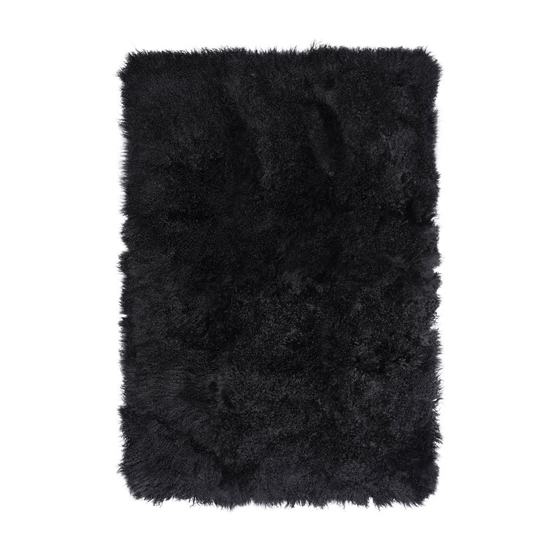 Sheepskin Area Rug in Black, Rectangle 4' x 6'
