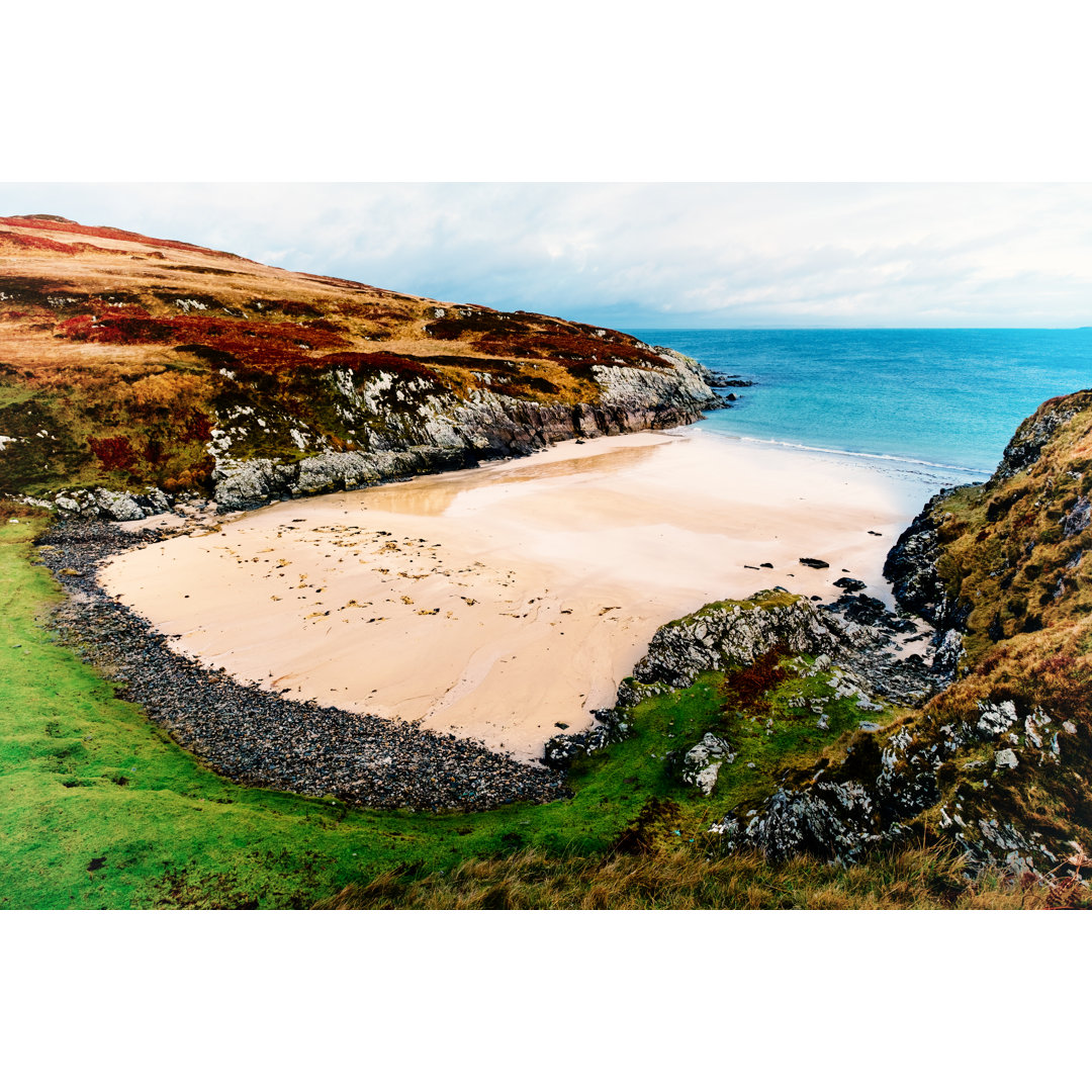 Port Ghille Greamhair Beach von Lucentius - Kunstdrucke aus gerollter Leinwand