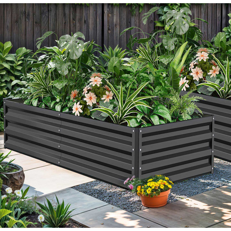 Lit de jardin surélevé en métal Brailee