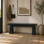 Banc d'entrée en bois robuste pour la salle à manger ou la chambre à coucher avec un design minimaliste moderne.-132976278-132976279