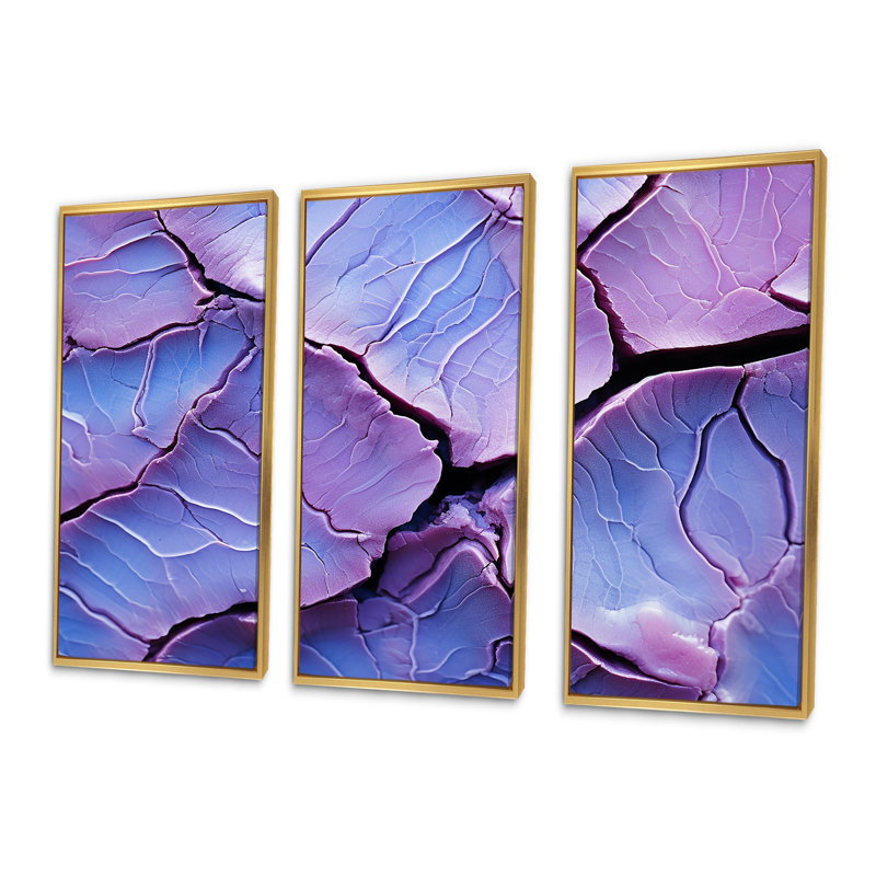 Pierre mauve volcanique Geode I - Art mural en pierre géode, Cadre flottant doré, H 32 po x l 48 po x P 1 po