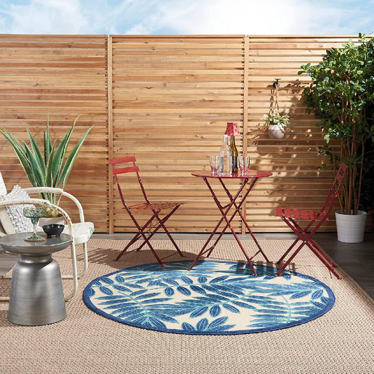 Eaglin Floral Indoor / Outdoor Rug