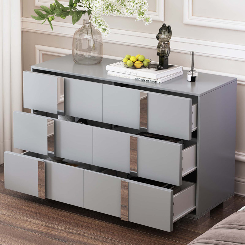 Commode avec poignée en métal, Gris