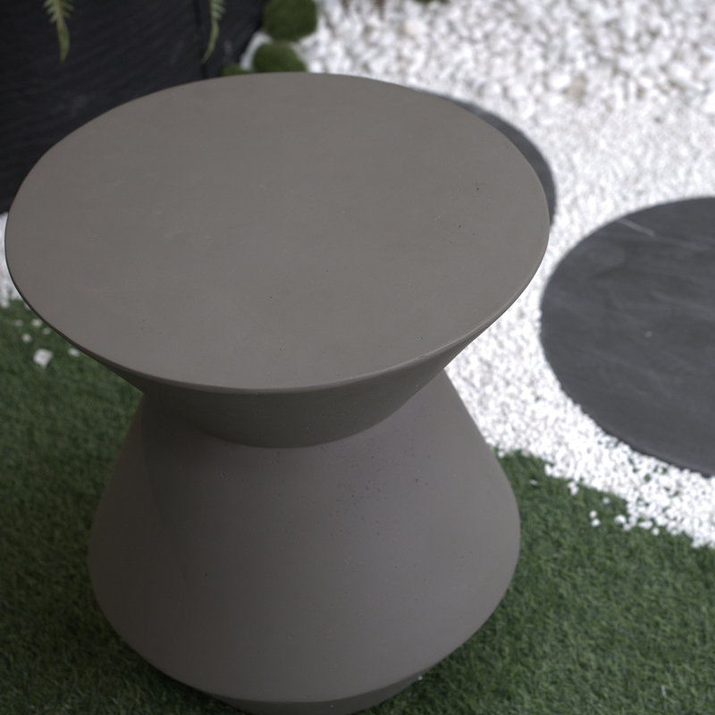 Table de bout de patio en oxyde de magnésium - Faux accents 18,3 po h, H 20,3 po, côté terrasse élégante et fonctionnelle