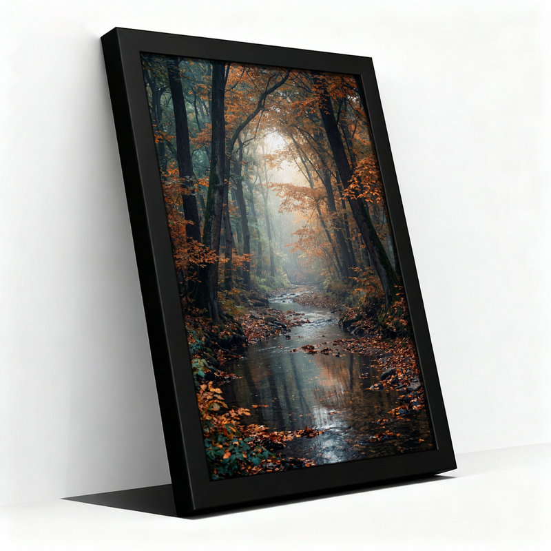 Tableau sur toile représentant un ruisseau brumeux en forêt d'automne avec des feuilles orange, H 24 po x l 16 po