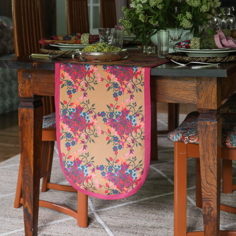 Table Runner Blumen Orange, 12" x 78" Runner