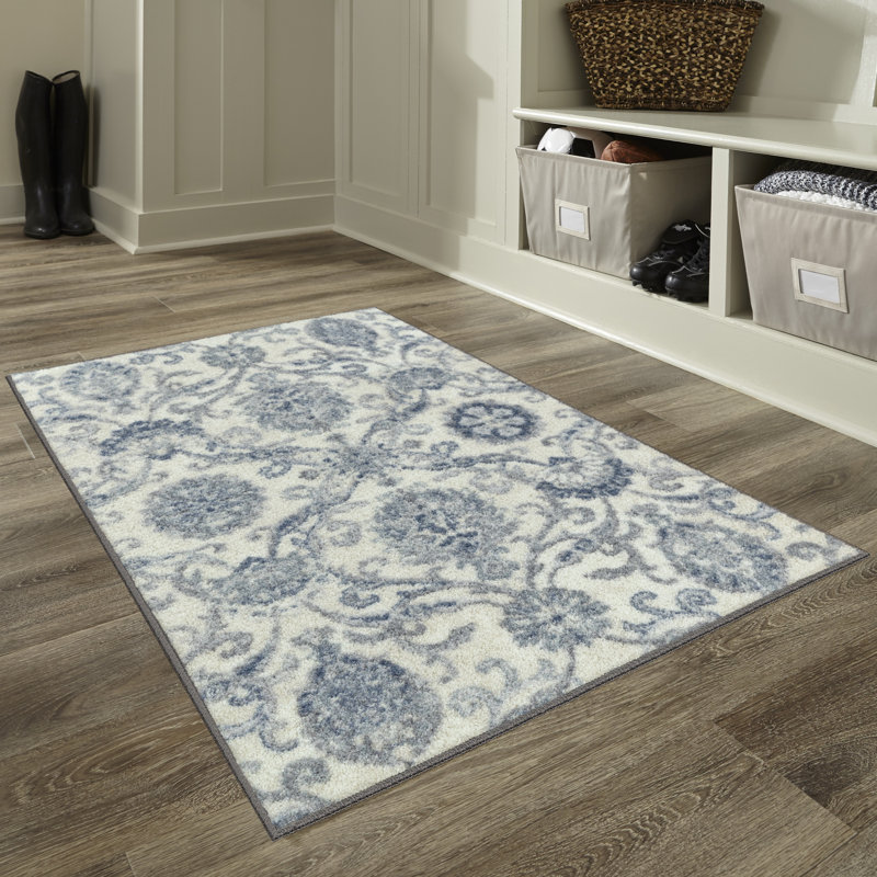 Idara Damask Indoor Rug, Rectangle 5' x 7'