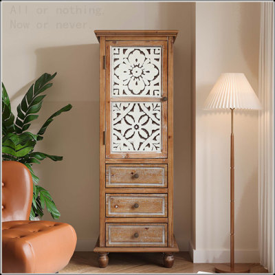 Armoire de rangement rustique en bois avec porte découpée décorative