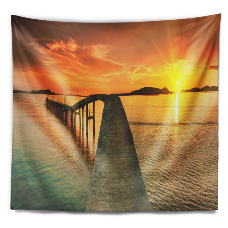 Tapisserie panorama à coucher de soleil par-dessus de pilier avec accessoires suspendus inclus, 32" H x 39" W