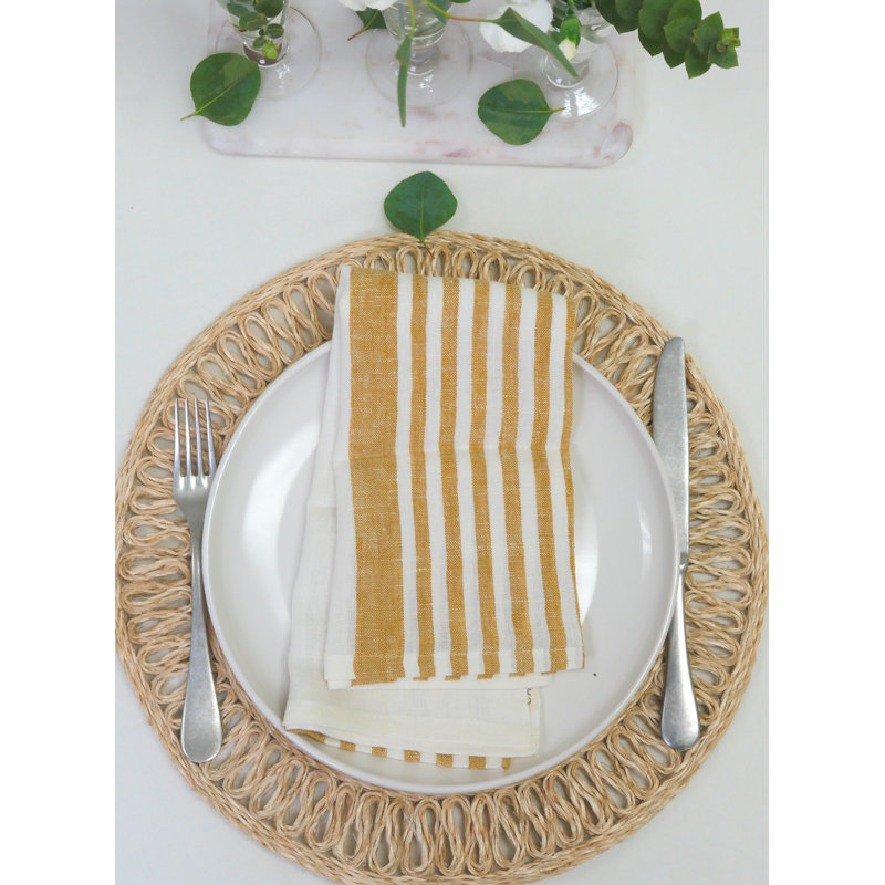 Brittany Square Napkin, Natural/Red
