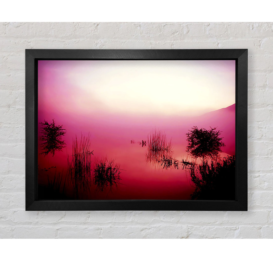 Pink Misty Lake - Einzelner Bilderrahmen Kunstdrucke