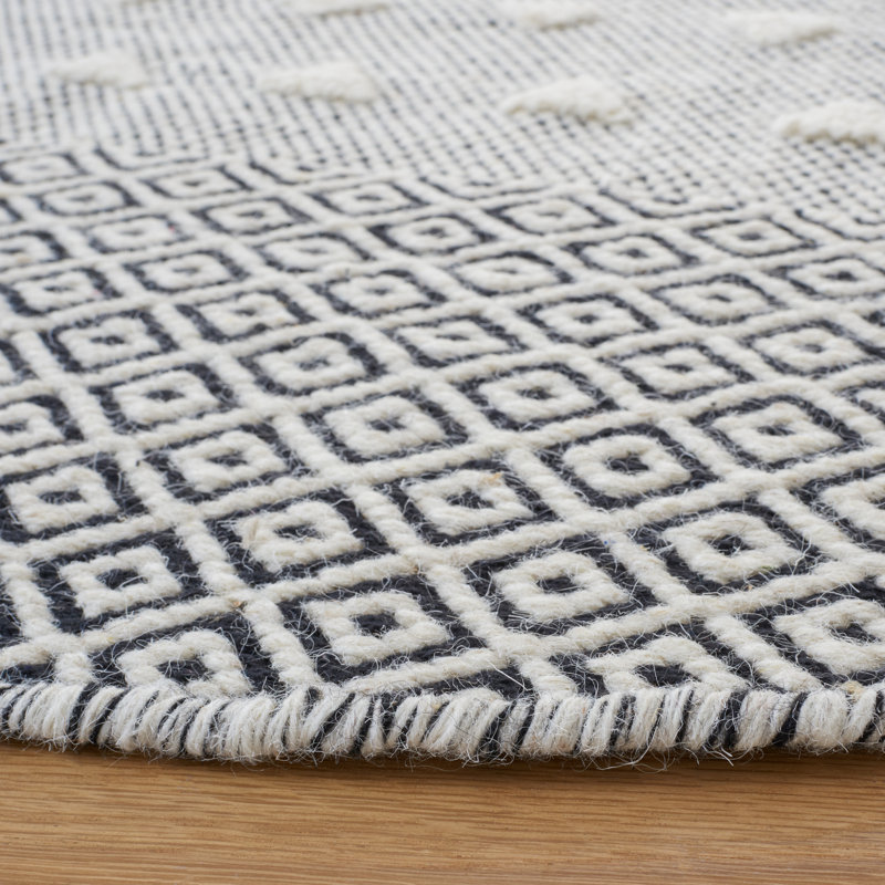 Morocco Flat Weave Wool/Cotton Moroccan Rug in Black/Ivory, Runner 2'3" x 8'
