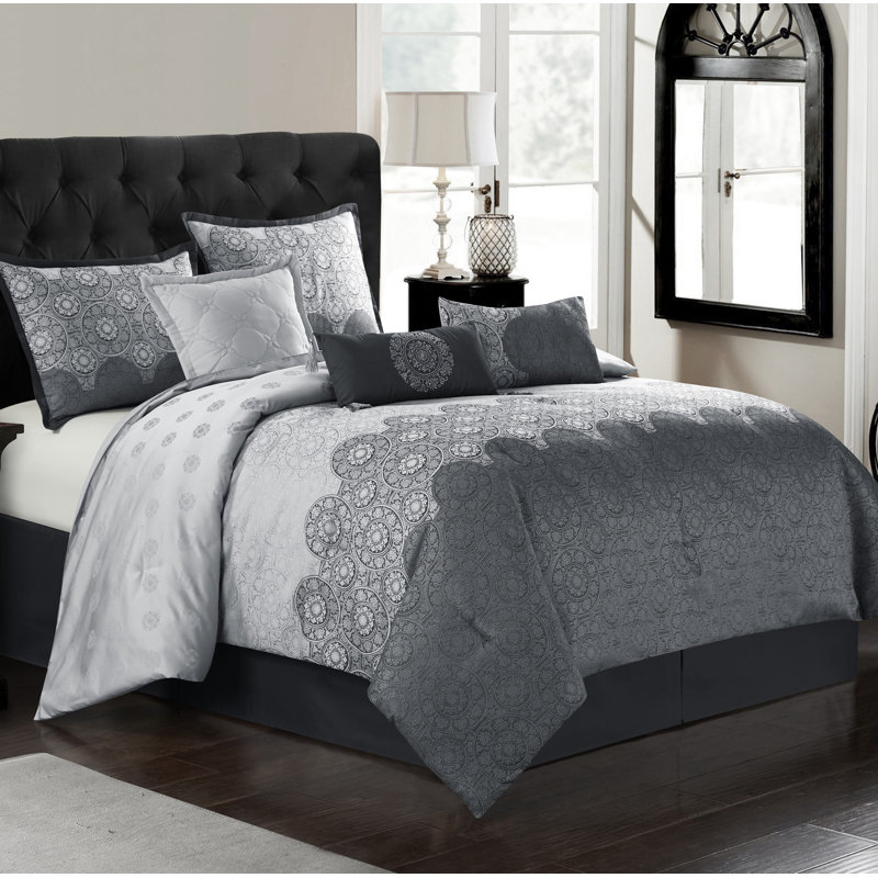 Kryslynn Modern & Contemporary Polyester Floral Comforter