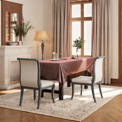 Chaises de salle à manger rembourrées en chêne traditionnel gris de 2, lignes courbées et structure en bois franc massif, sièges rembourrés confortables et ergonomiques, parfaits pour les rassemblements formels dans la chambre, capacité élégante de 300 lb, finition 2