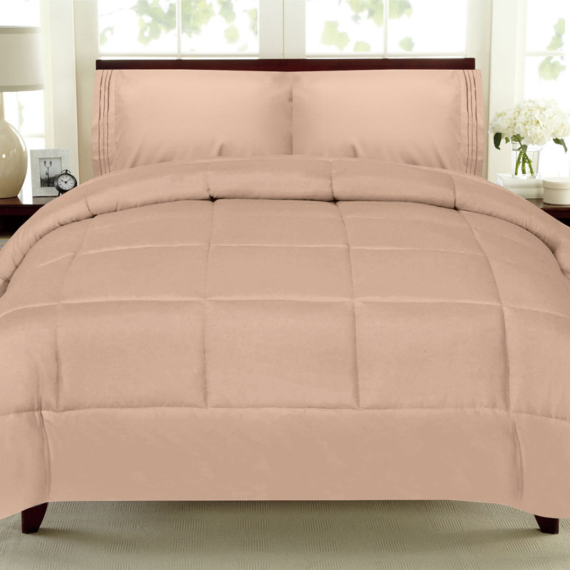 Ensemble d'édredon et de draps toutes saisons 4 pièces / 6 pièces de couleur unie par Sweet Home Collection, Taupe