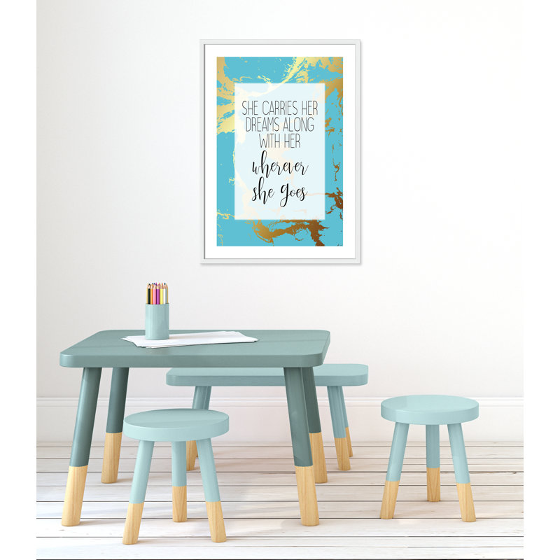 «Whereever she goes», art encadré, H 35,5 po x l 25,5 po x P 1,19 po, Encadré de boîte blanc