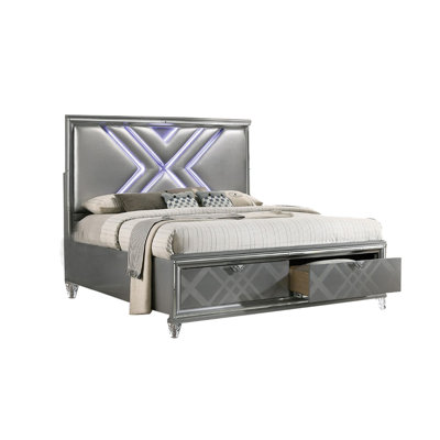 Leatherette And Mirror Eastern Bed In Silver Finish