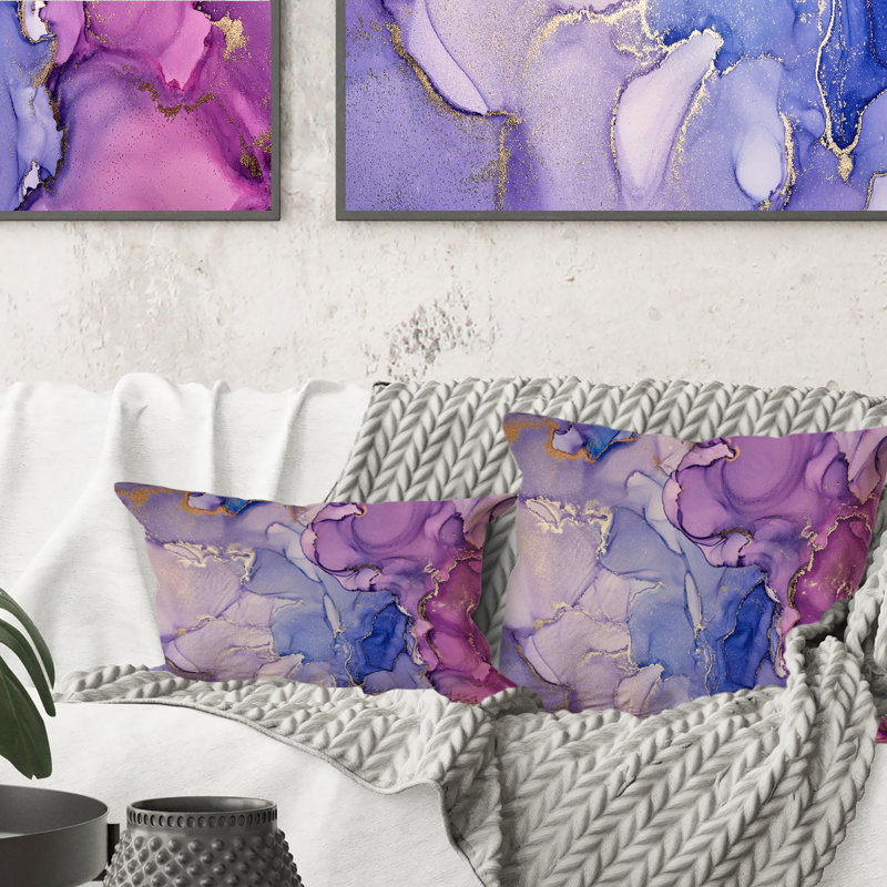 Coussin décoratif rose et bleu à imprimé de nuages V - 12 po x 20 po