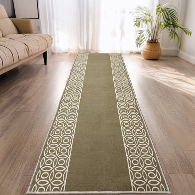 Tapis de couloir taille basse sur mesure avec bordure à chaîne berbère beige