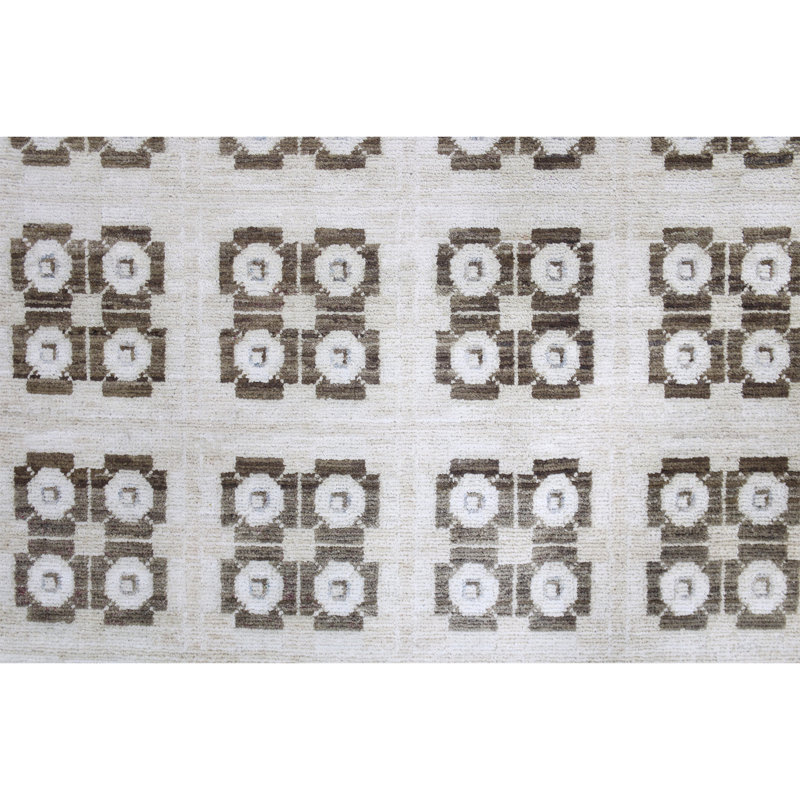 Hand-Knotted High-Quality Brown Area Rug
