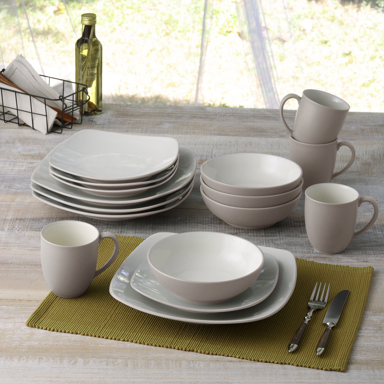 Colorwave 11" Dinner Plate, Sand