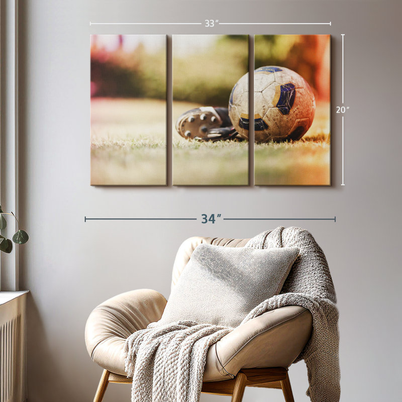 Sport «Vintage Soccer Ball Canvas Print» sur, H 20 po x l 33 po x P 1,25 po