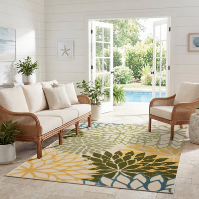 Amellia Floral Indoor/Outdoor Area Rug