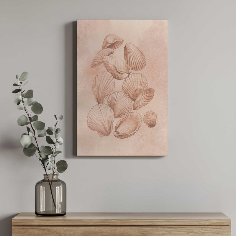 «Saltwater Shell Study I» par Grace Popp, reproduction d'art sur toile, H 48 po x l 32 po, Noir